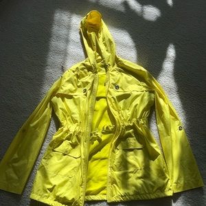 Vibrant Women’s Light Windbreaker